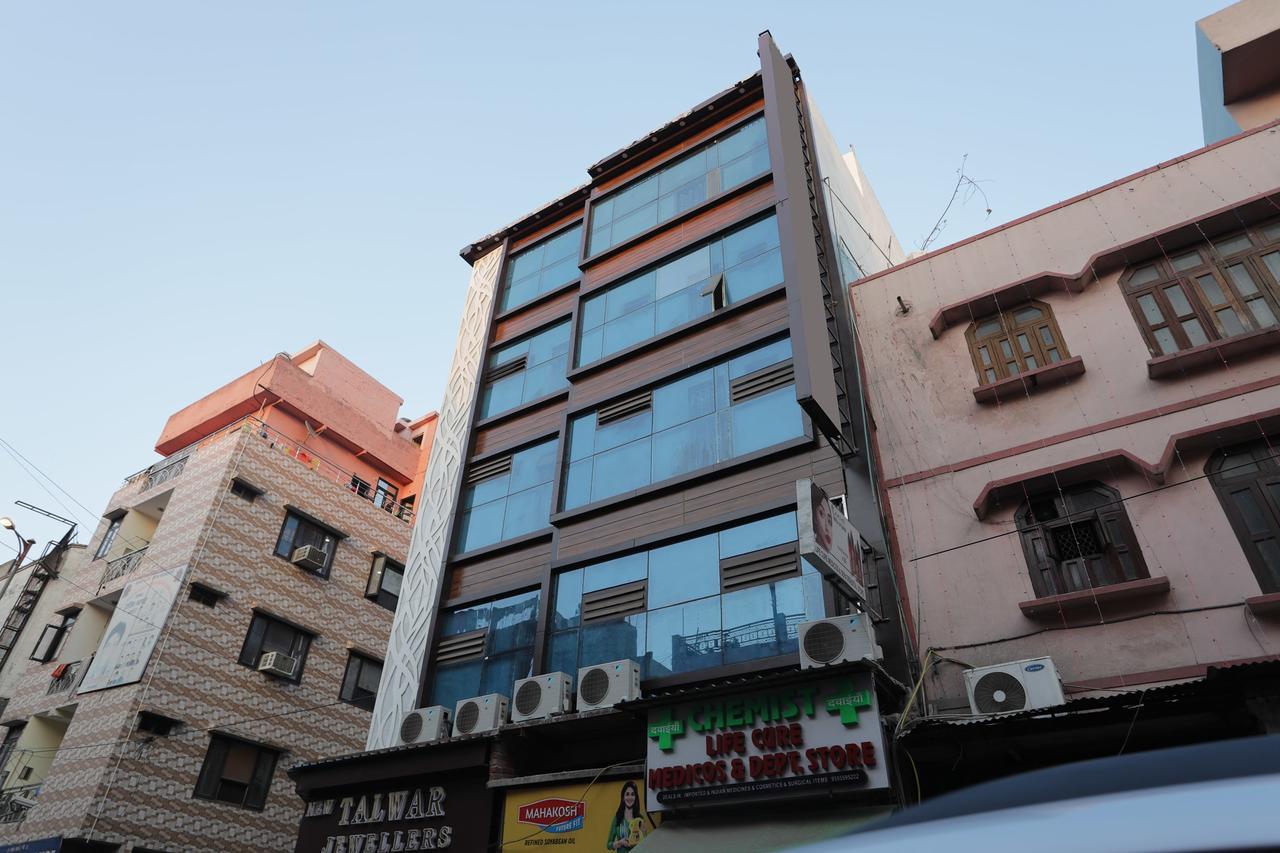 Hotel Corner Point Yeni Delhi Dış mekan fotoğraf