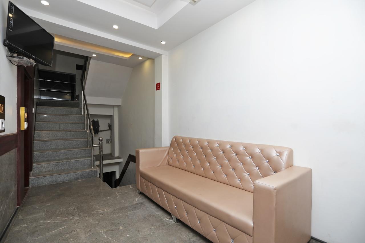 Hotel Corner Point Yeni Delhi Dış mekan fotoğraf