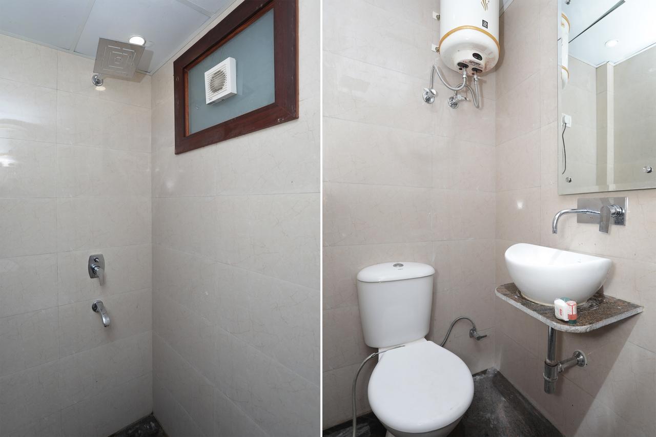 Hotel Corner Point Yeni Delhi Dış mekan fotoğraf
